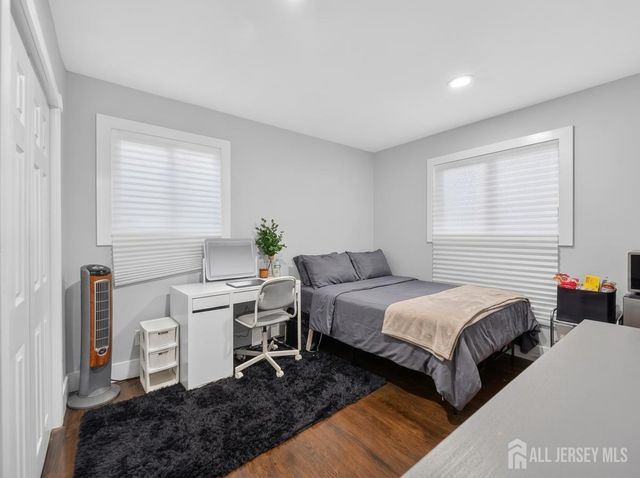 24 Stima Avenue, Carteret, NJ 07008