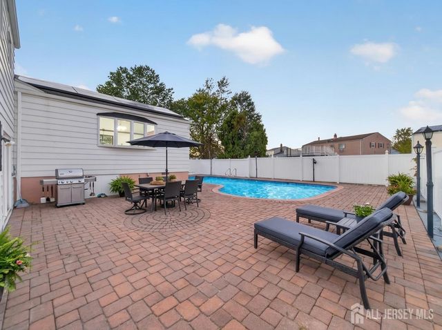 24 Stima Avenue, Carteret, NJ 07008