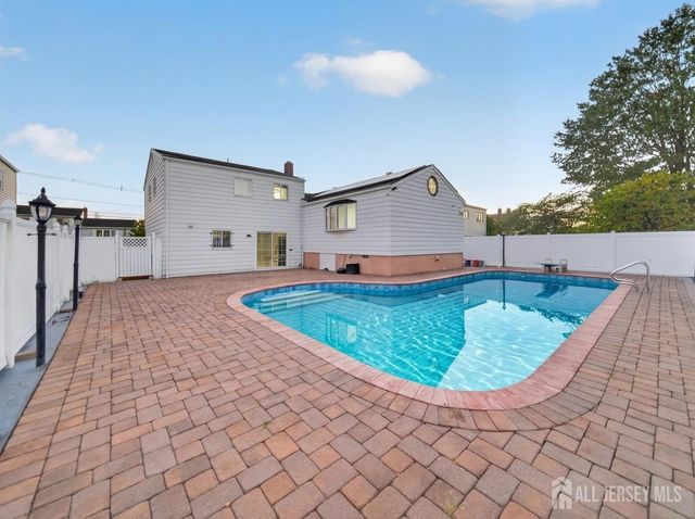 24 Stima Avenue, Carteret, NJ 07008