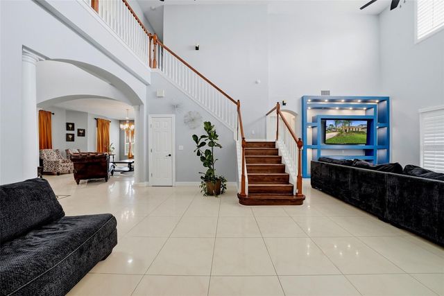 18043 COZUMEL ISLE DRIVE, Tampa, FL 33647