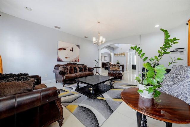 18043 COZUMEL ISLE DRIVE, Tampa, FL 33647