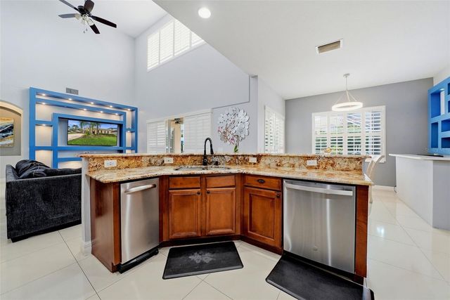 18043 COZUMEL ISLE DRIVE, Tampa, FL 33647