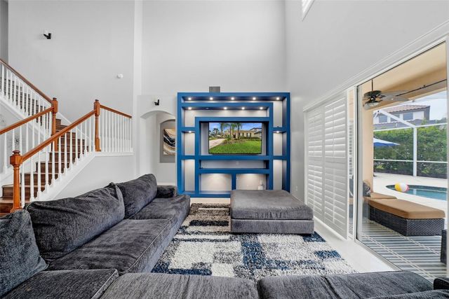 18043 COZUMEL ISLE DRIVE, Tampa, FL 33647