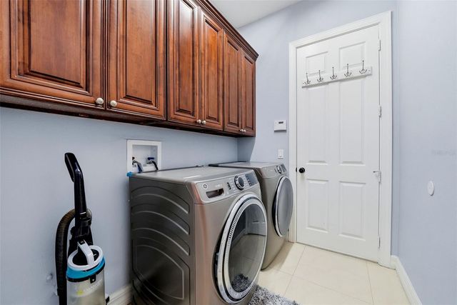 18043 COZUMEL ISLE DRIVE, Tampa, FL 33647