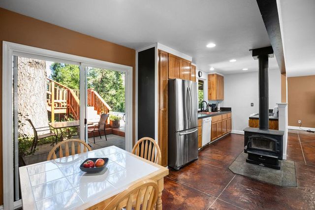 7091 Rickety Rd, Somerset, CA 95684