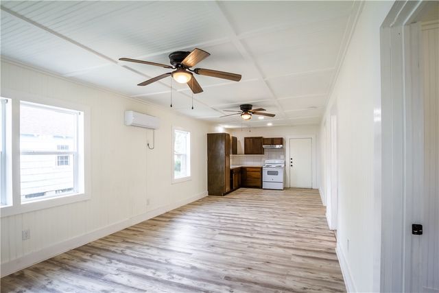 421 South San Patricio, Sinton, TX 78387