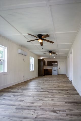 421 South San Patricio, Sinton, TX 78387