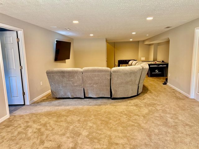 857 Hocking Meadow Circle, Monroe, OH 45050