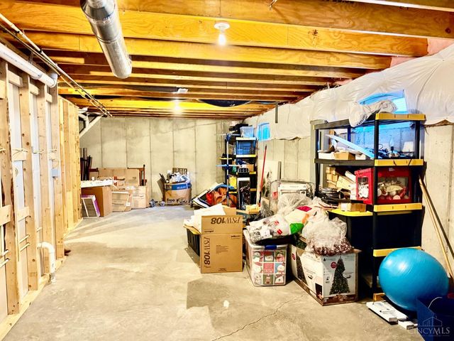 857 Hocking Meadow Circle, Monroe, OH 45050