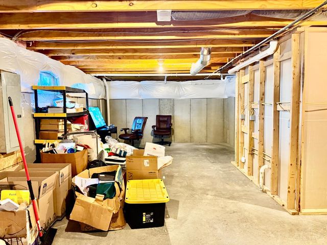 857 Hocking Meadow Circle, Monroe, OH 45050