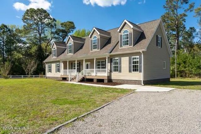 225 Factory Road, Hampstead, NC 28443