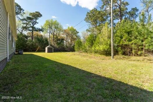 225 Factory Road, Hampstead, NC 28443