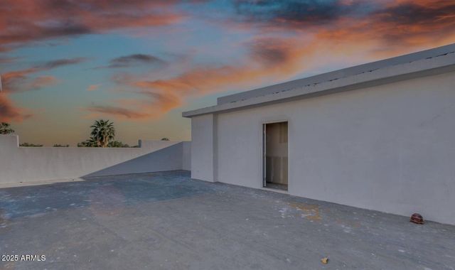 842 S FARMER Avenue, Tempe, AZ 85281