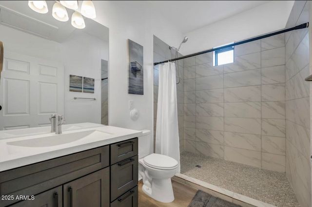 842 S FARMER Avenue, Tempe, AZ 85281