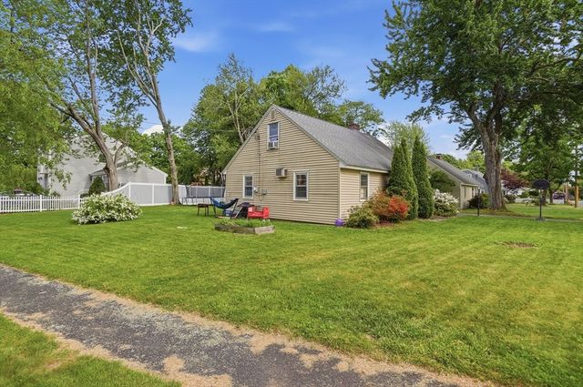 30 Bellridge Drive, Shrewsbury, MA 01545