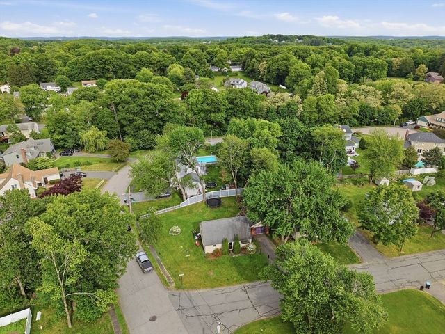 30 Bellridge Drive, Shrewsbury, MA 01545