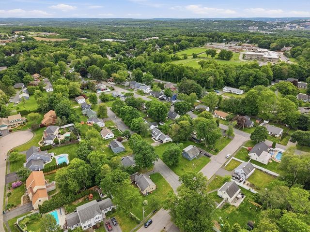 30 Bellridge Drive, Shrewsbury, MA 01545