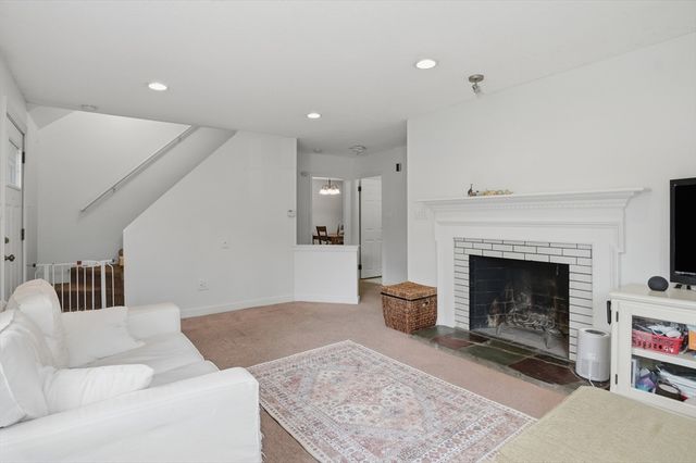 30 Bellridge Drive, Shrewsbury, MA 01545