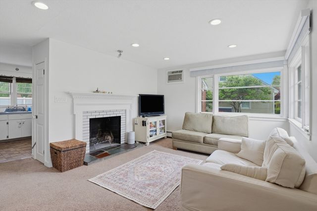 30 Bellridge Drive, Shrewsbury, MA 01545