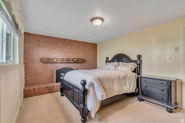 98 E 700 S, Farmington, UT 84025
