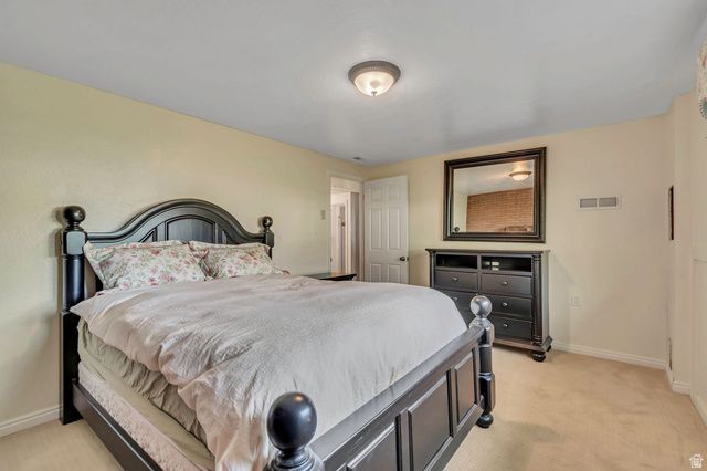 98 E 700 S, Farmington, UT 84025