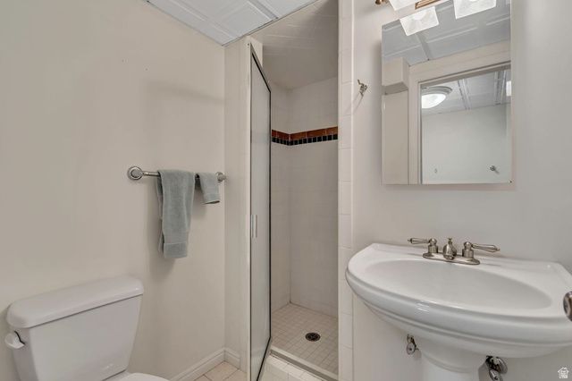 98 E 700 S, Farmington, UT 84025