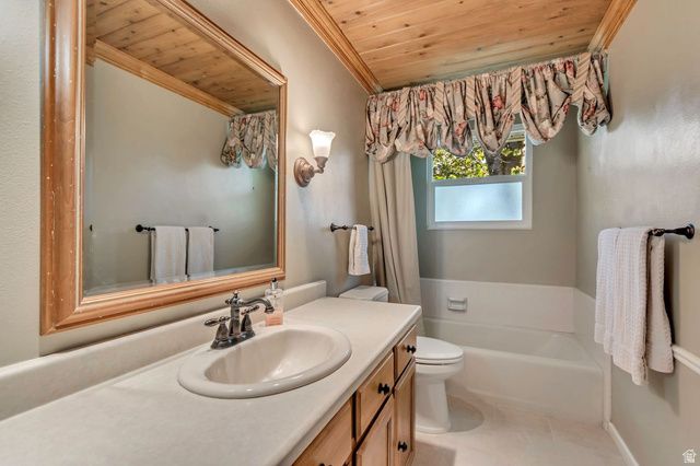 98 E 700 S, Farmington, UT 84025