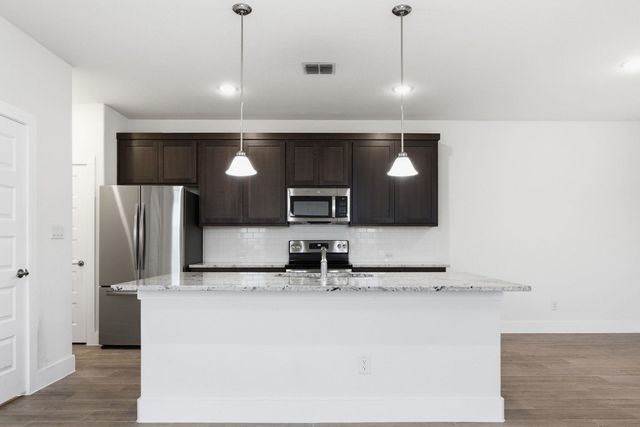 454 Parkline DR 33B, Georgetown, TX 78626
