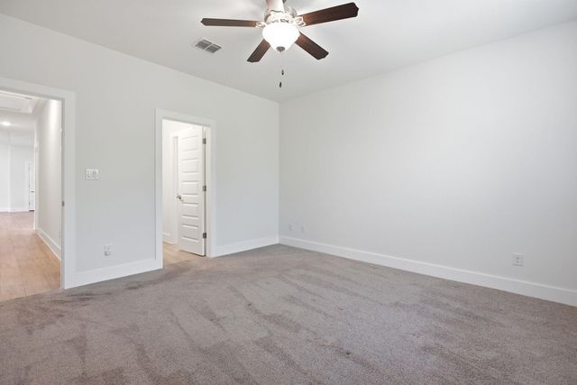 454 Parkline DR 33B, Georgetown, TX 78626
