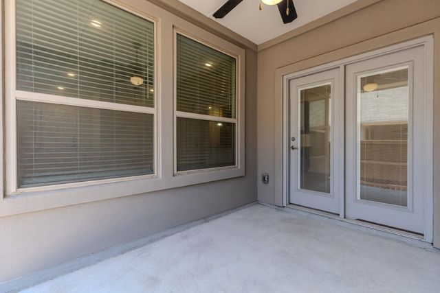454 Parkline DR 33B, Georgetown, TX 78626