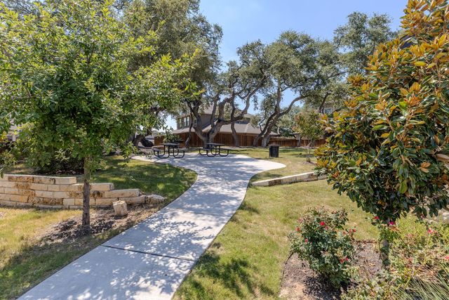 454 Parkline DR 33B, Georgetown, TX 78626