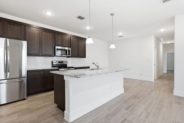454 Parkline DR 33B, Georgetown, TX 78626