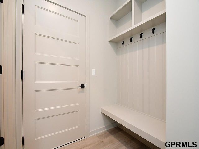 9902 S 180 Avenue Circle, Omaha, NE 68136