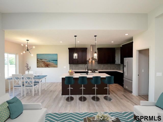 9902 S 180 Avenue Circle, Omaha, NE 68136