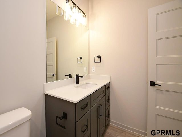 9902 S 180 Avenue Circle, Omaha, NE 68136