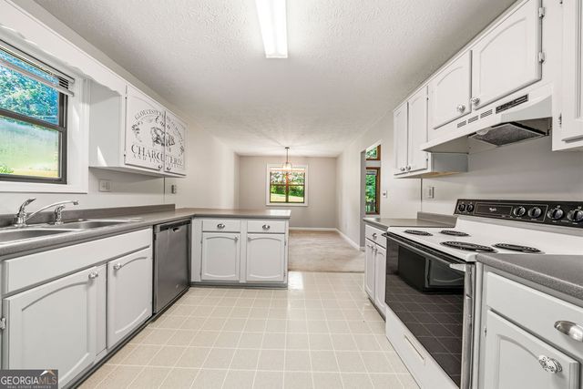 4741 N Springs Road NW, Kennesaw, GA 30144