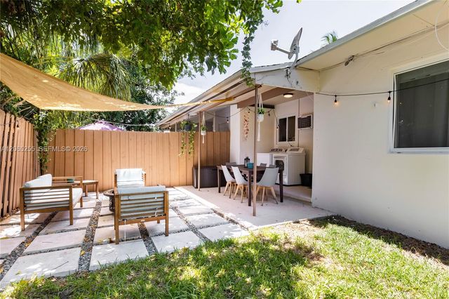 20 SE 13th Terrace, Dania Beach, FL 33004