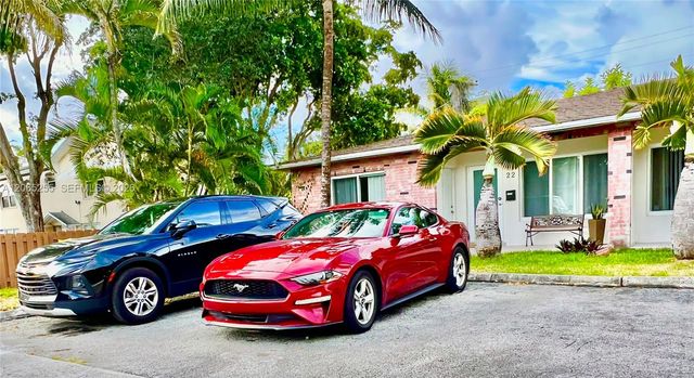 20 SE 13th Terrace, Dania Beach, FL 33004