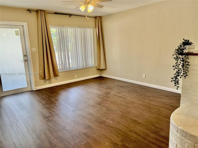20 SE 13th Terrace, Dania Beach, FL 33004