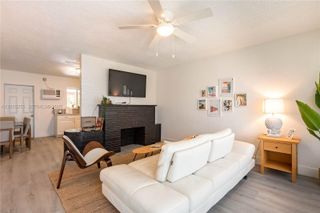 20 SE 13th Terrace, Dania Beach, FL 33004