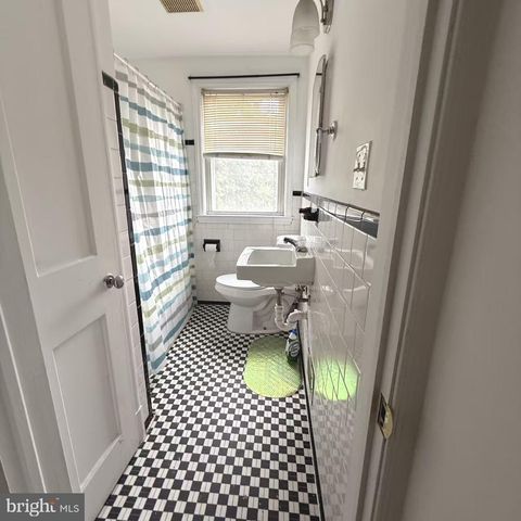 8324 LOCH RAVEN, Towson, MD 21286