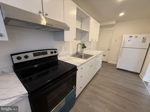 8324 LOCH RAVEN, Towson, MD 21286