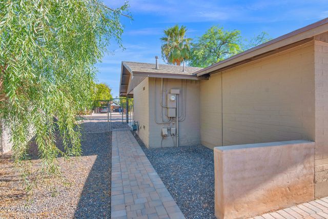 1223 E VALERIE Drive, Tempe, AZ 85288