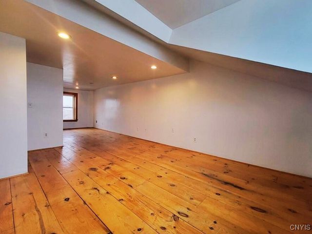 8921 North Seneca Street, Brutus, NY 13166