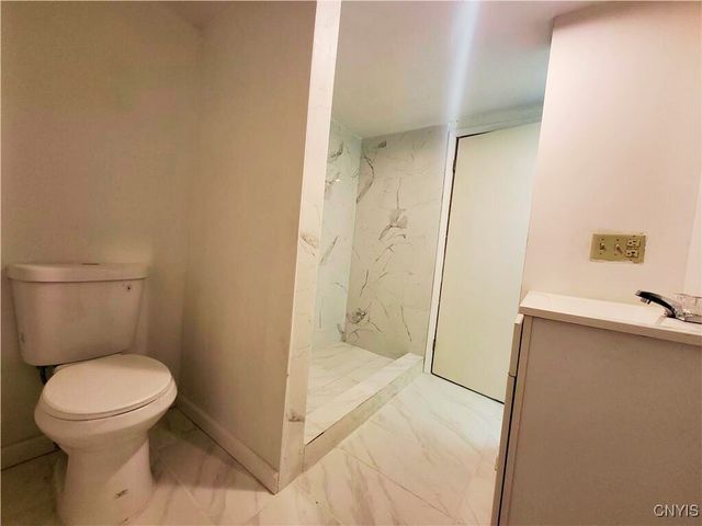 8921 North Seneca Street, Brutus, NY 13166