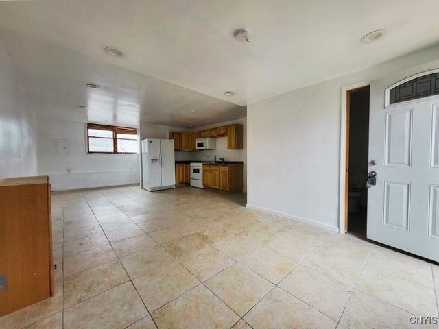 8921 North Seneca Street, Brutus, NY 13166