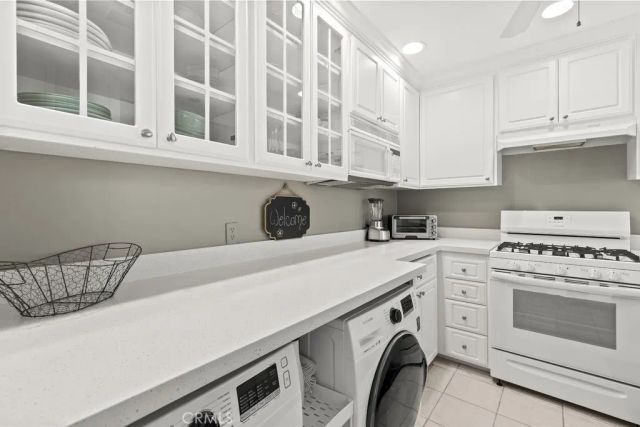 48652 Desert Flower Drive, Palm Desert, CA 92260