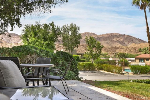 48652 Desert Flower Drive, Palm Desert, CA 92260