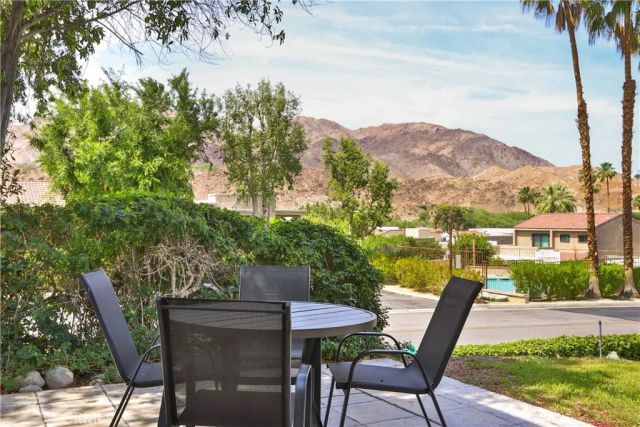 48652 Desert Flower Drive, Palm Desert, CA 92260