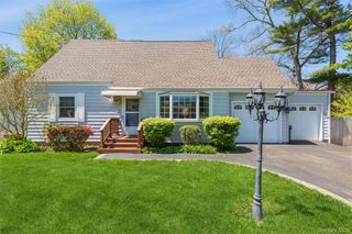 458 Route 111 (Hauppauge Road), Smithtown, NY 11787